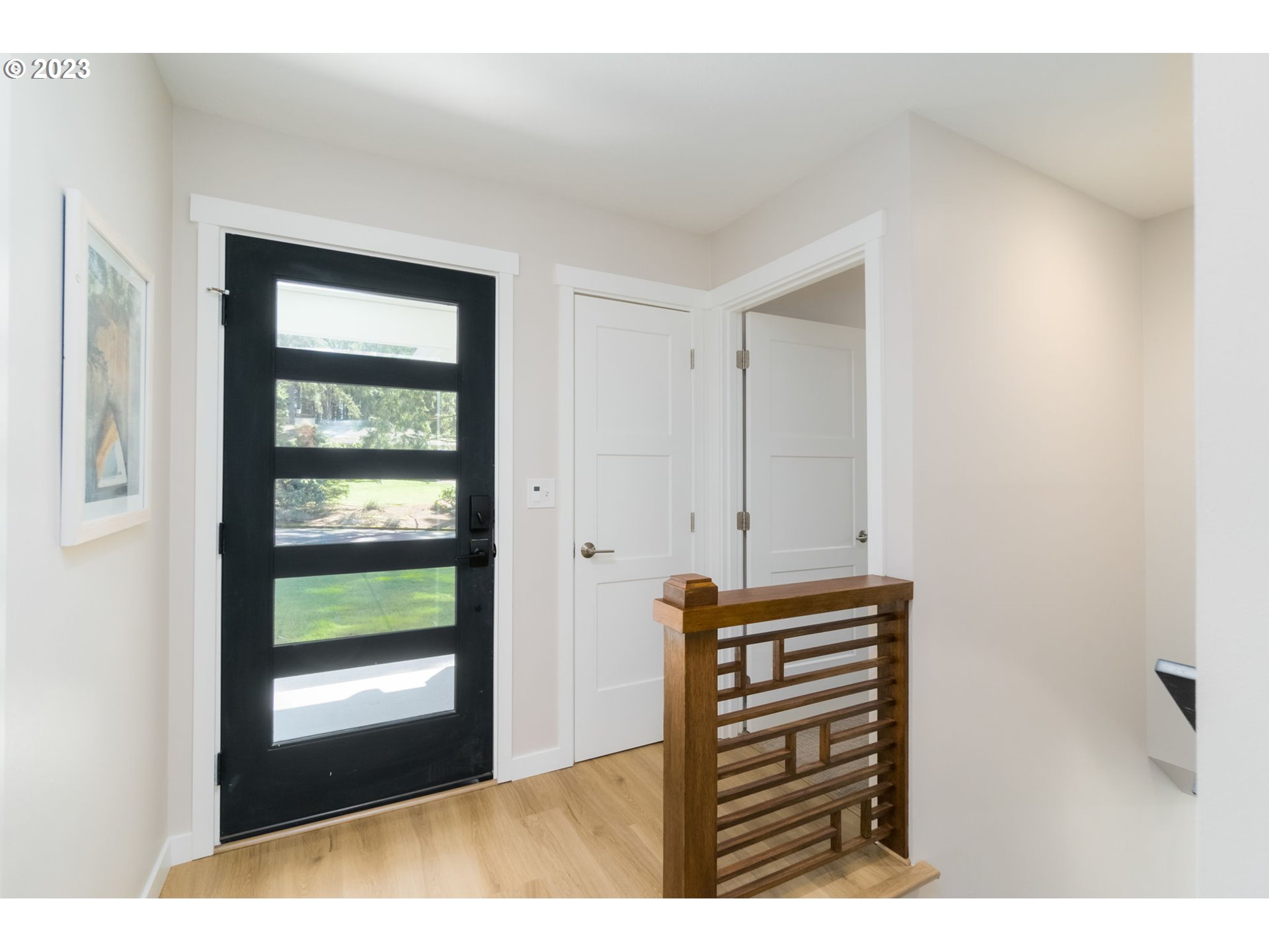 14095 Southwest Hargis Road Beaverton, OR 97008 - Photo 4 of 32 Gallery Image 4