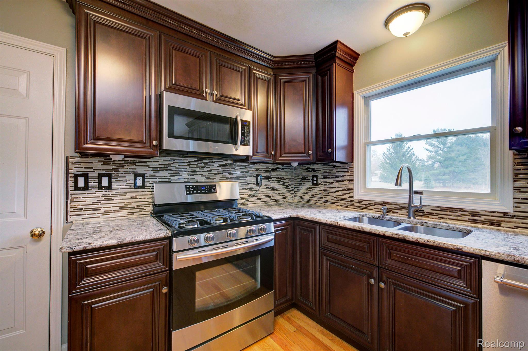 3830 West Pillar Road Whitmore Lake, MI 48189 - Photo 7 of 50 Gallery Image 7