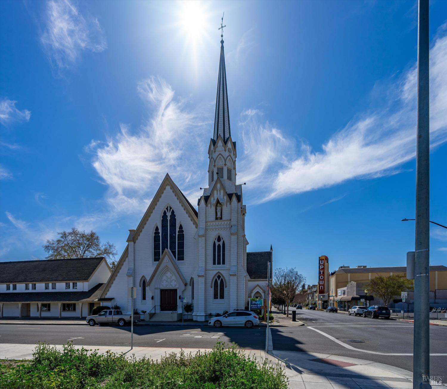 1777 McKinley Road Napa, CA 94558 - Photo 21 of 23 a view of house with a street
