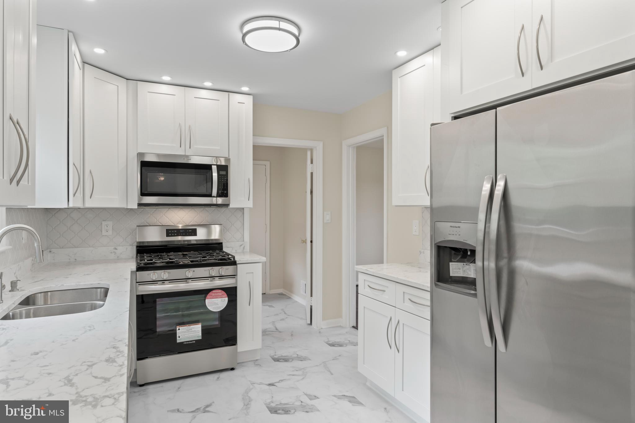 17004 Cashell Road Rockville, MD 20853 - Photo 12 of 80