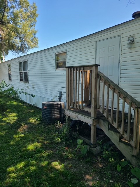 2419 North Dunn Drive Decatur, IL 62526 - Photo 2 of 12