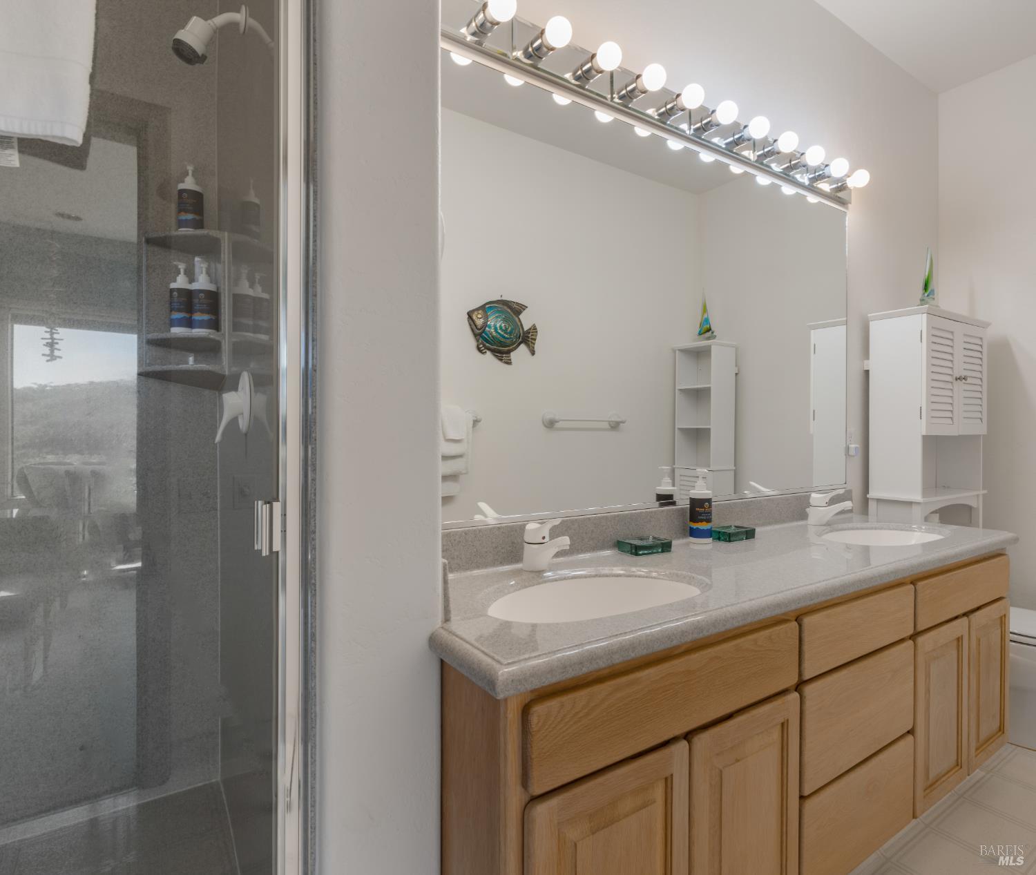 256 Ballast Road The Sea Ranch, CA 95497 - Photo 21 of 66 Primary bathroom