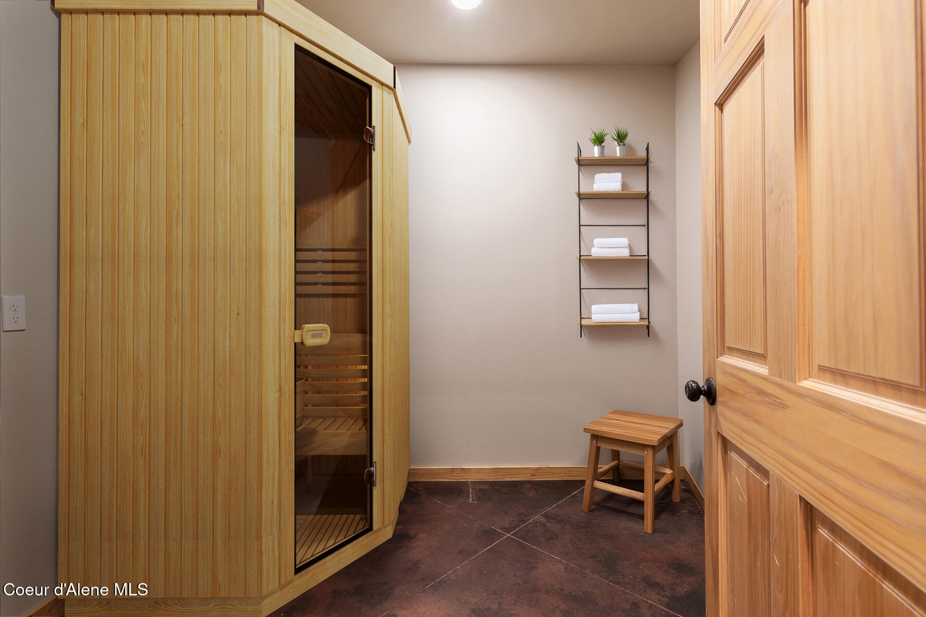 672 Hopkins Road Sandpoint, ID 83864 - Photo 36 of 72 Sauna/Workout Space