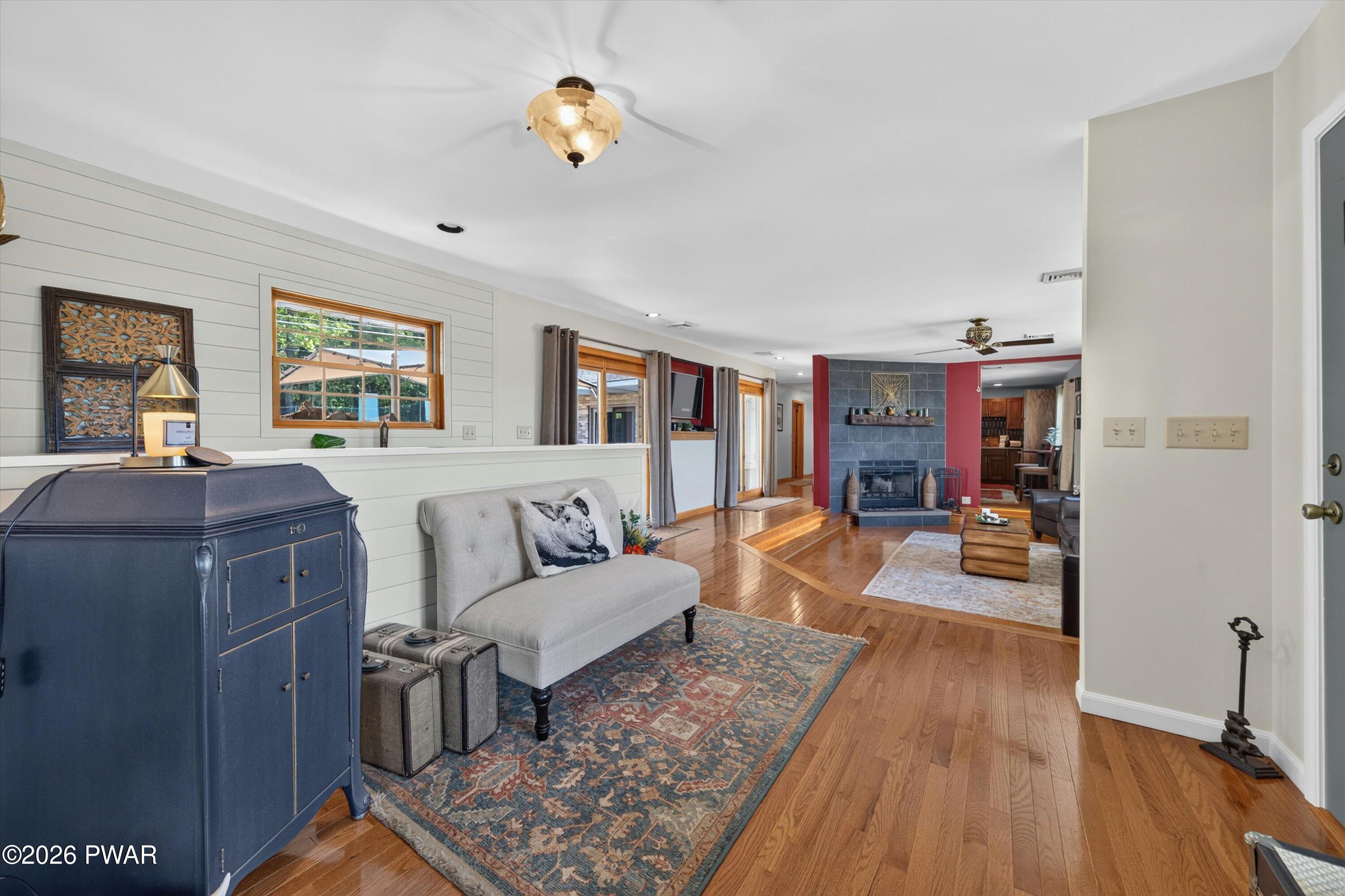 196 Lake Paupack Road Greentown, PA 18426 - Photo 6 of 87