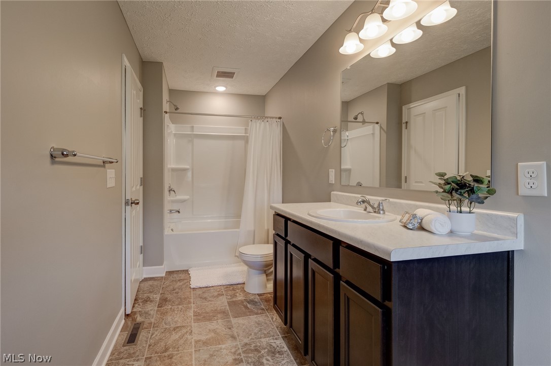 3841 Laurel Road Brunswick, OH 44212 - Photo 19 of 50 Main upstaris bathroom