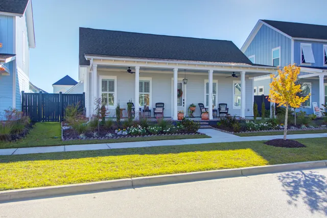 $650,000 | 111 Tenor Lane, Summerville, SC 29486