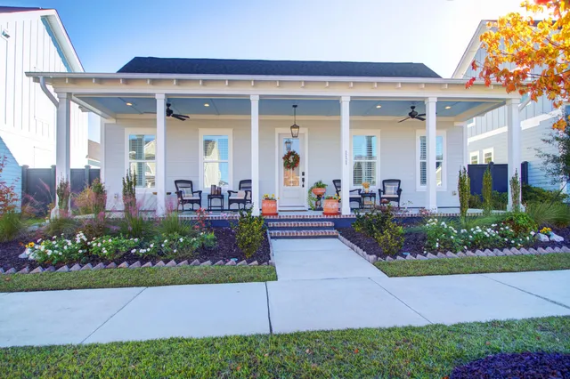 $650,000 | 111 Tenor Lane, Summerville, SC 29486