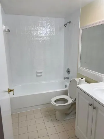 $2,200 | 9701 Westview Drive, Unit 1429, Coral Springs, FL 33076