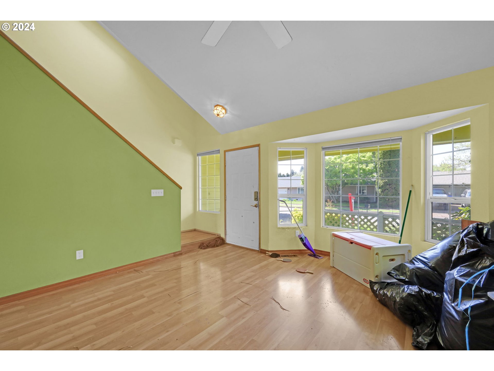 5145 Trevon Street Eugene, OR 97402 - Photo 5 of 34