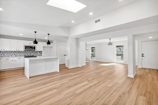 $2,600 | 1405 Sequoia Drive, Plano, TX 75023