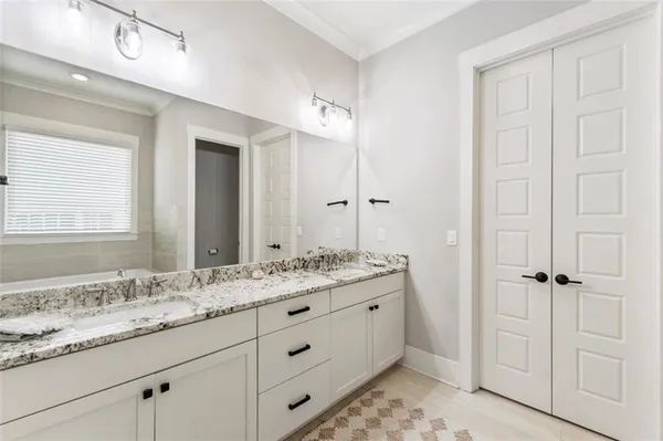 $5,500 | 1909 Red Eagle Walk, Atlanta, GA 30318