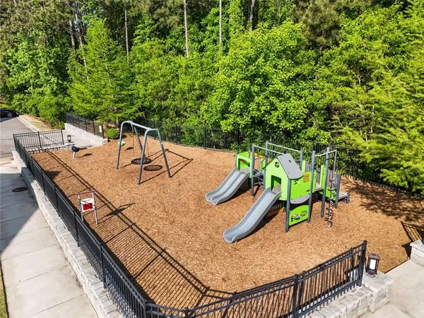 $5,500 | 1909 Red Eagle Walk, Atlanta, GA 30318