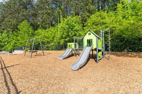 $5,500 | 1909 Red Eagle Walk, Atlanta, GA 30318