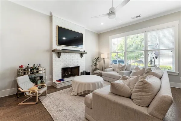 $5,500 | 1909 Red Eagle Walk, Atlanta, GA 30318