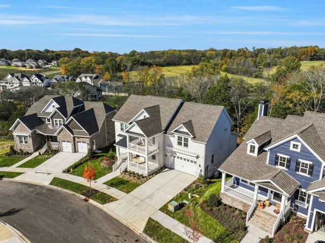 $1,199,999 | 820 Westchester Circle, Hendersonville, TN 37075