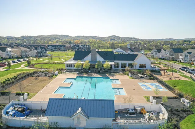 $1,199,999 | 820 Westchester Circle, Hendersonville, TN 37075