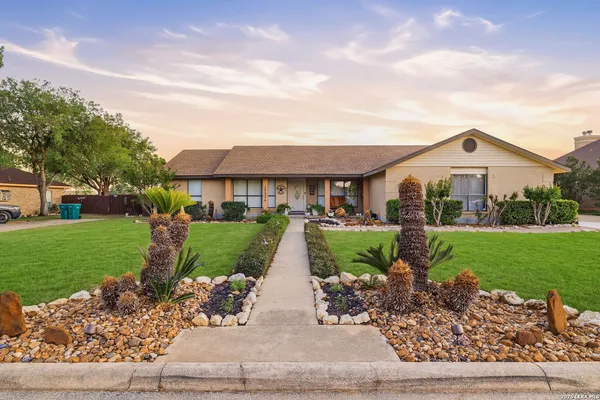 $442,000 | 15224 Park Pl Drive, Lytle, TX 78052