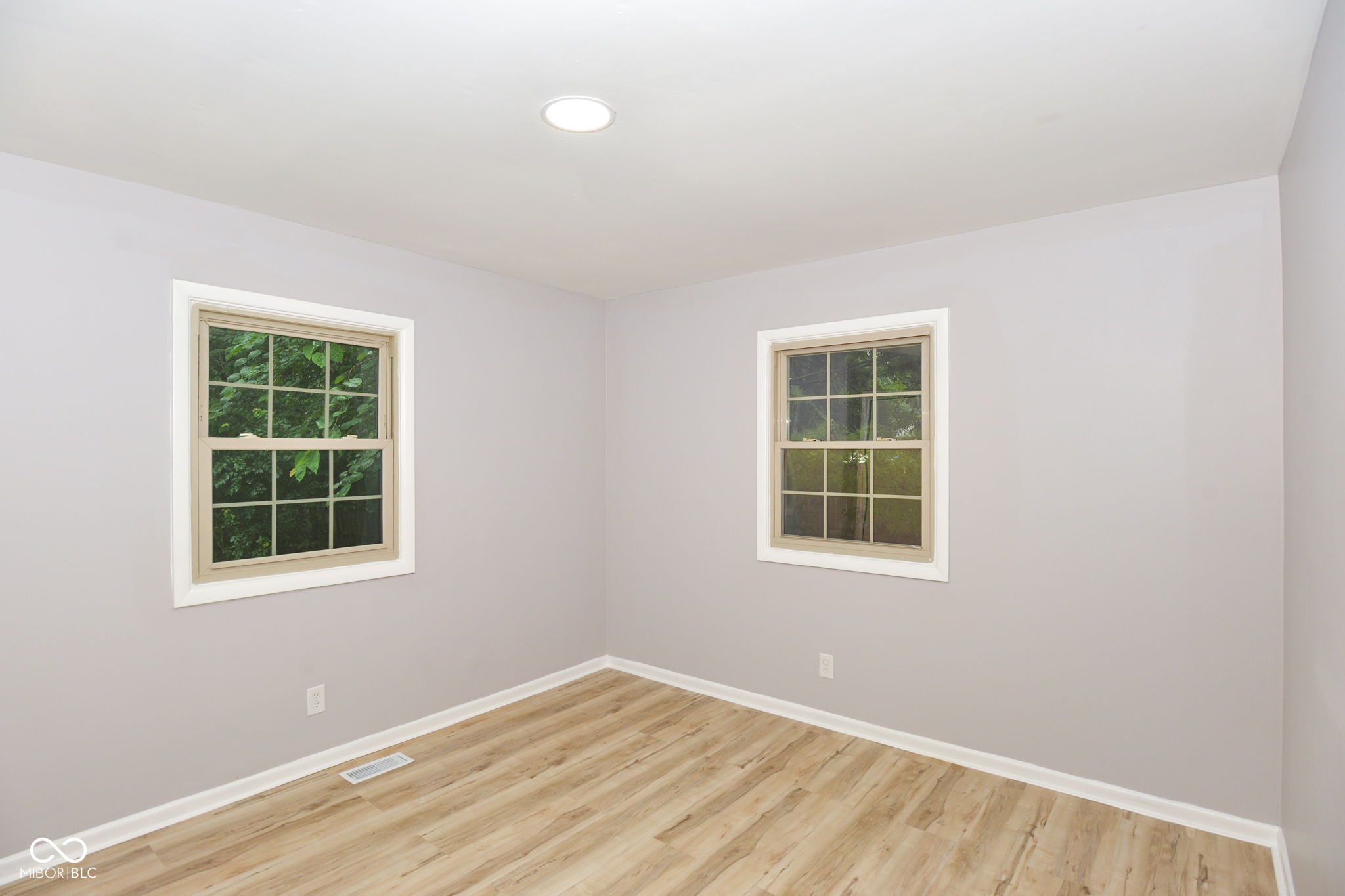 4813 East Thompson Road Indianapolis, IN 46237 - Photo 29 of 38 Gallery Image 29