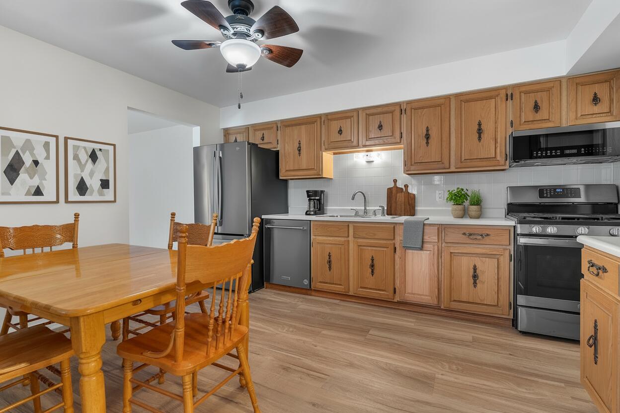 8745 Janeway Court, Unit J3 Munster, IN 46321 - Photo 8 of 25 1248x832