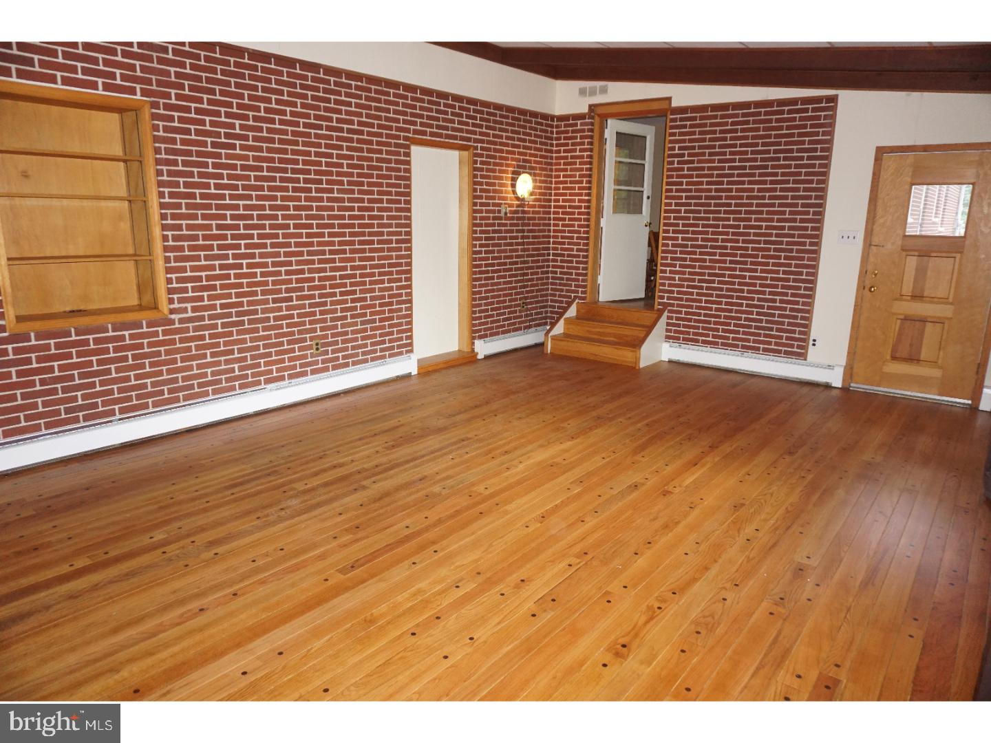 804 Edann Road Oreland, PA 19075 - Photo 7 of 24 Family Room