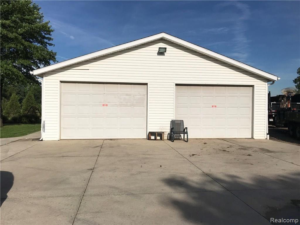 18636 Inkster Road Romulus, MI 48174 - Photo 6 of 32