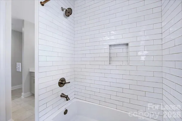 $4,750 | 3920 Haven Drive, Charlotte, NC 28209