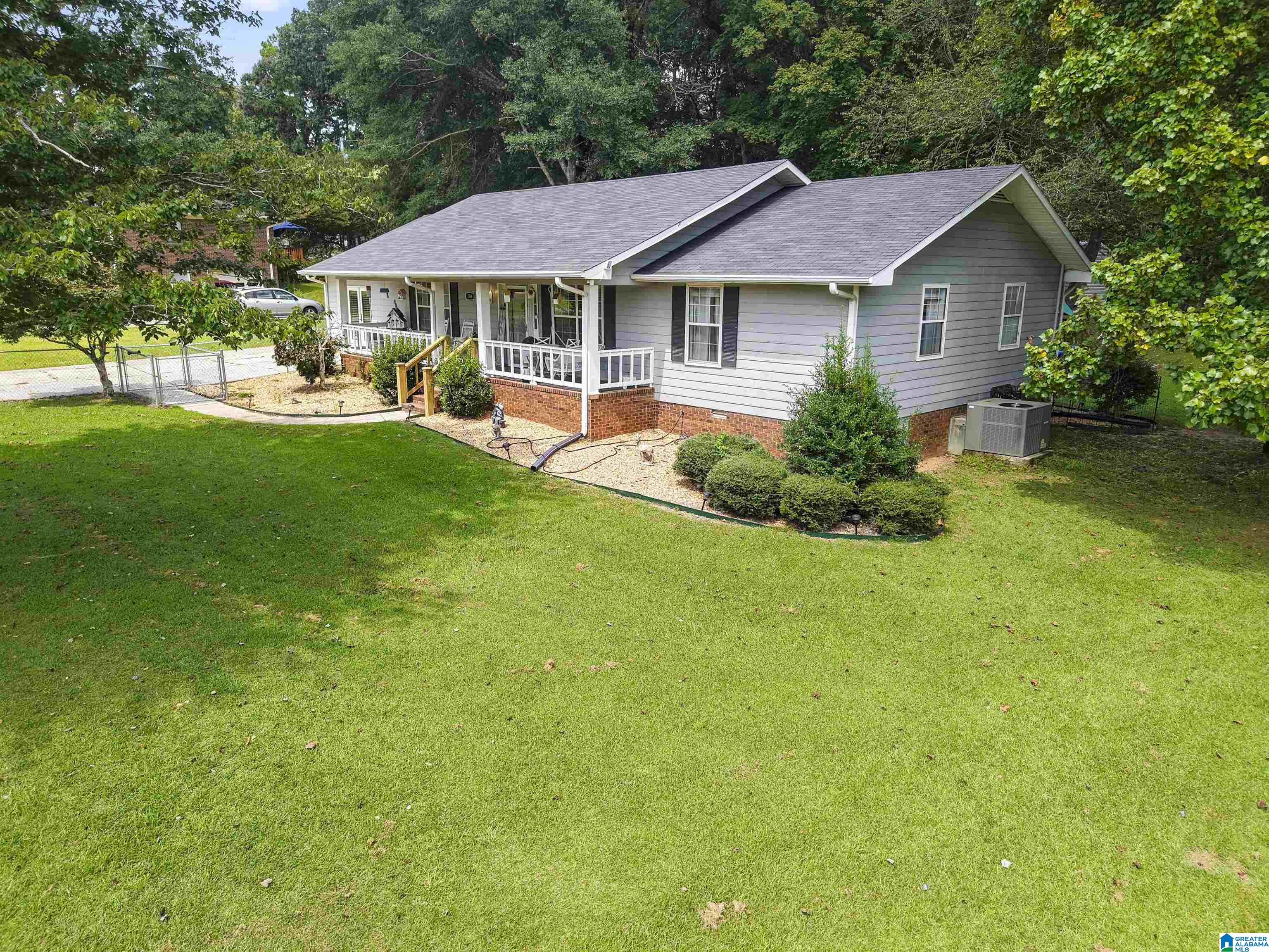 304 Forest Glen Road Sylacauga, AL 35150 - Photo 1 of 27