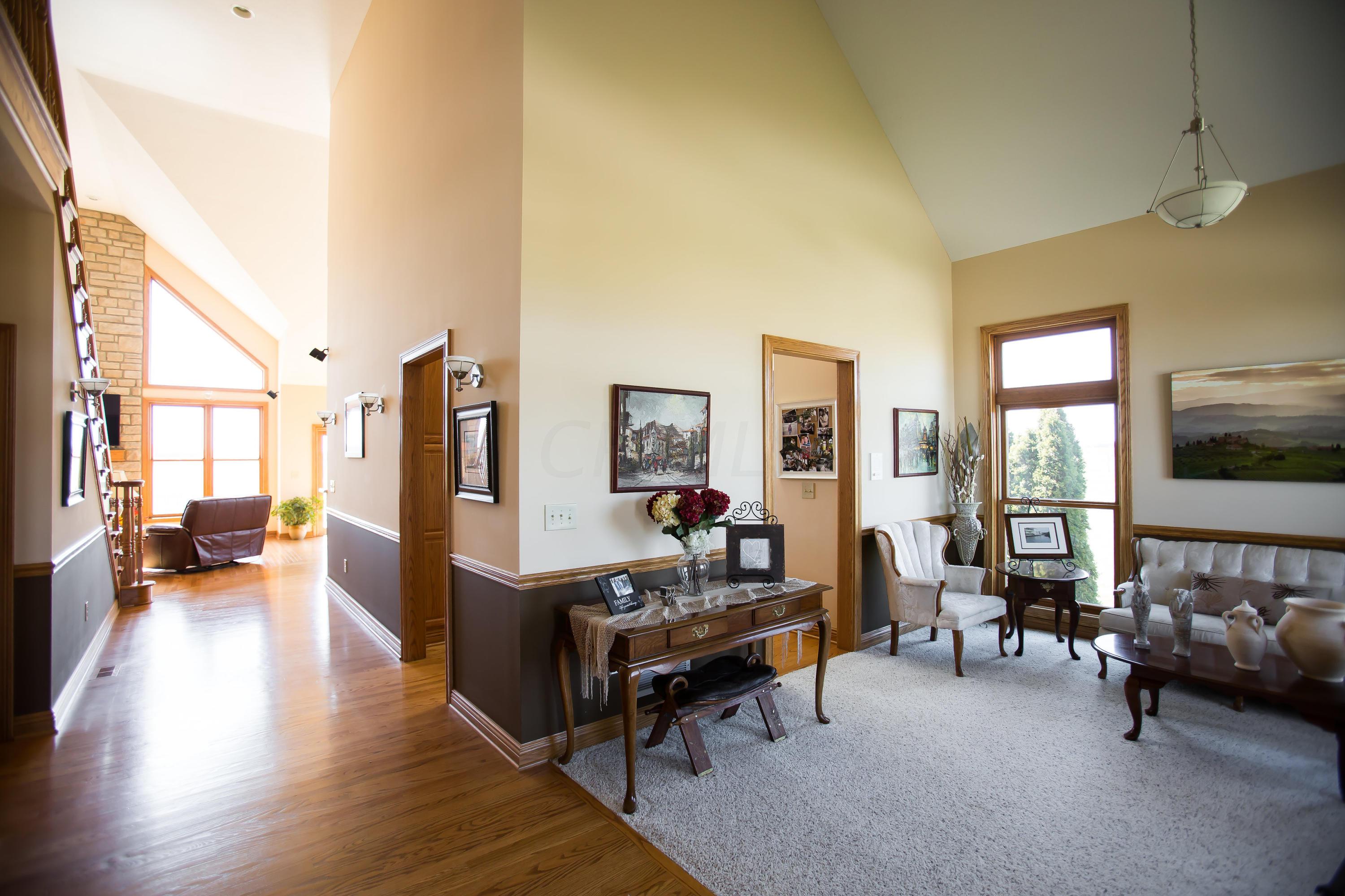 2299 Zuber Road Orient, OH 43146 - Photo 8 of 71 Gallery Image 8