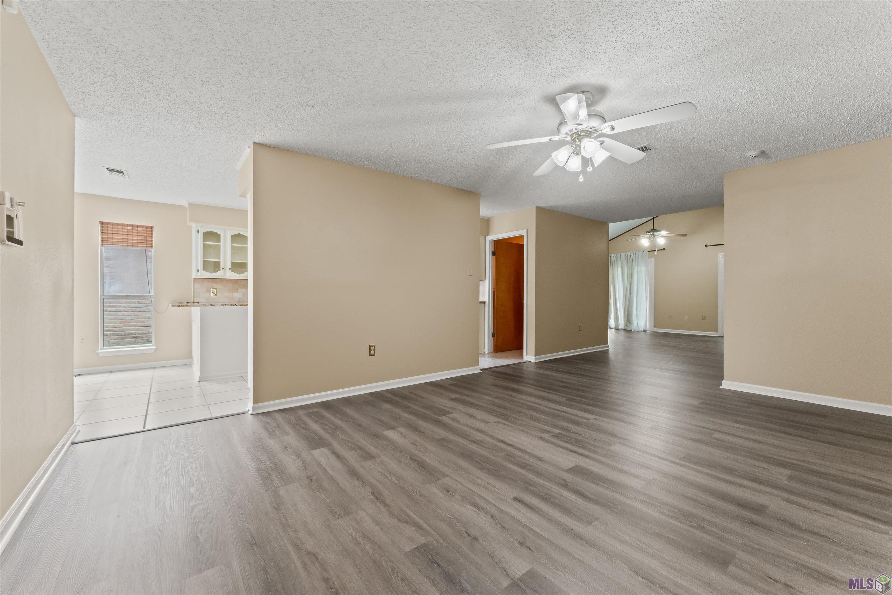 13638 South Fairview Avenue Baton Rouge, LA 70816 - Photo 4 of 24