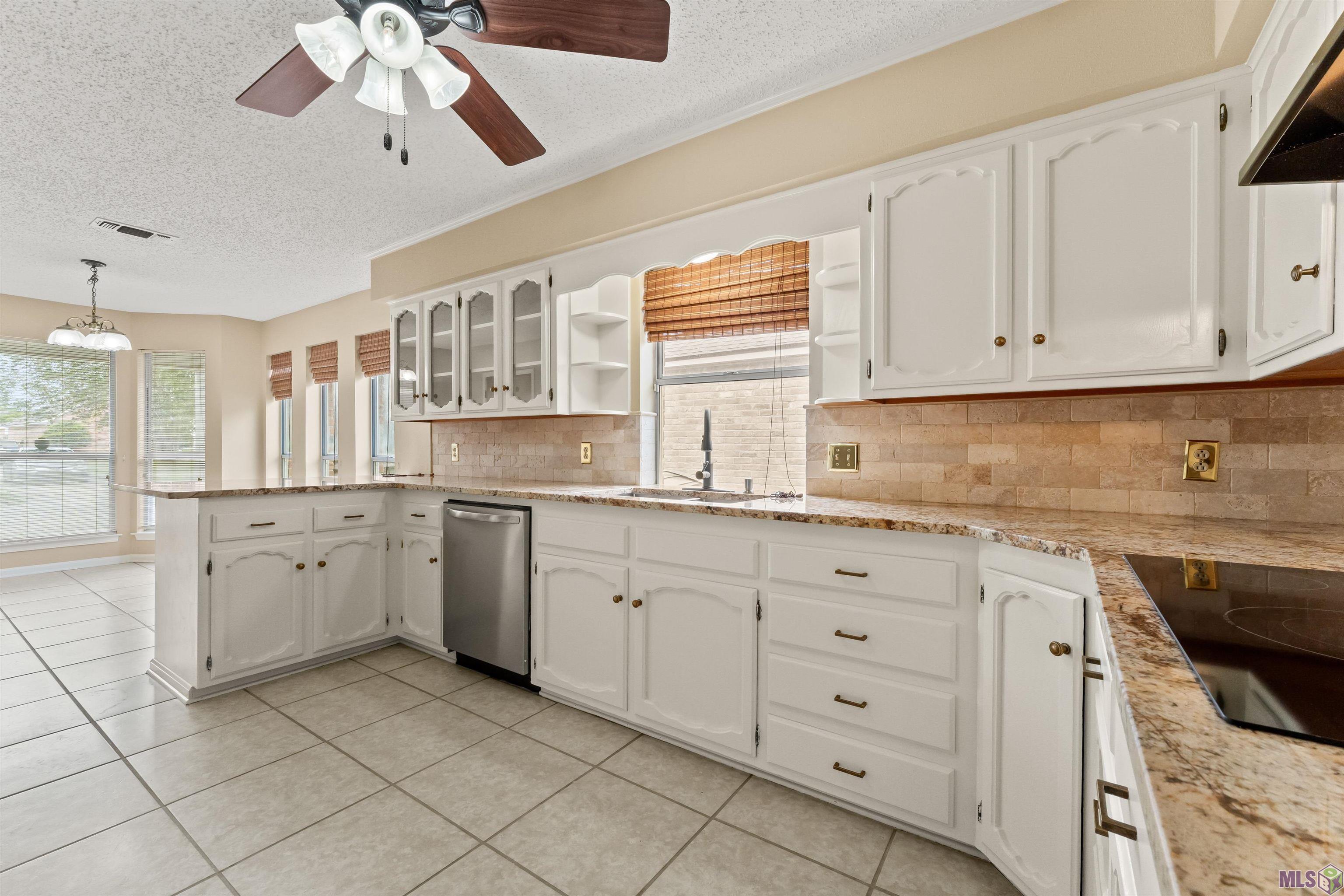 13638 South Fairview Avenue Baton Rouge, LA 70816 - Photo 7 of 24