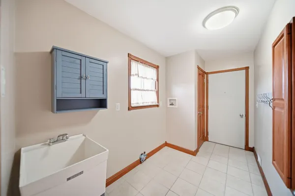 $399,000 | 4955 North Somerset Road, Addison, MI 49220