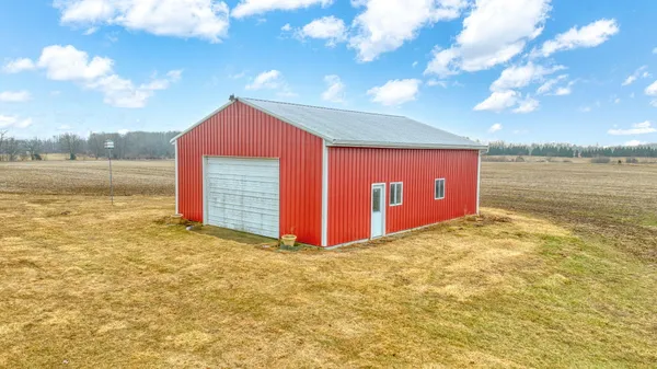 $399,000 | 4955 North Somerset Road, Addison, MI 49220