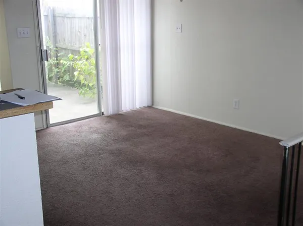 $1,600 | 7210 Pineberry Road, Dallas, TX 75249