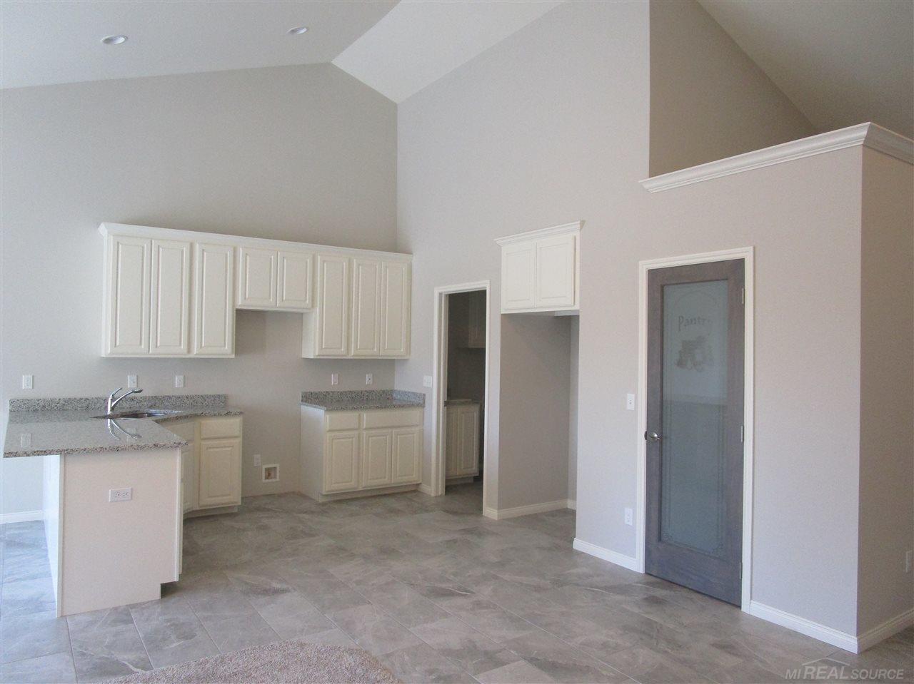 47372 Mariners New Baltimore, MI 48051 - Photo 6 of 14
