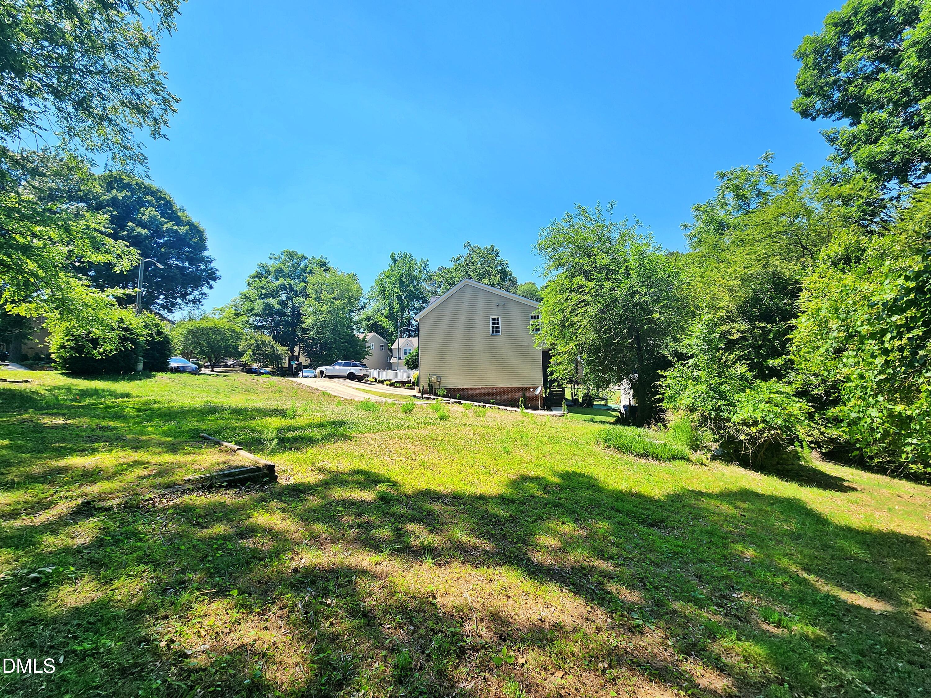 504 Dandelion Court Raleigh, NC 27610 - Photo 4 of 8 20260519_144856