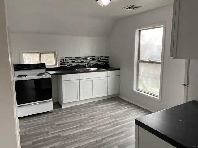 $175,000 | 3312 East Mishawaka Avenue, South Bend, IN 46615