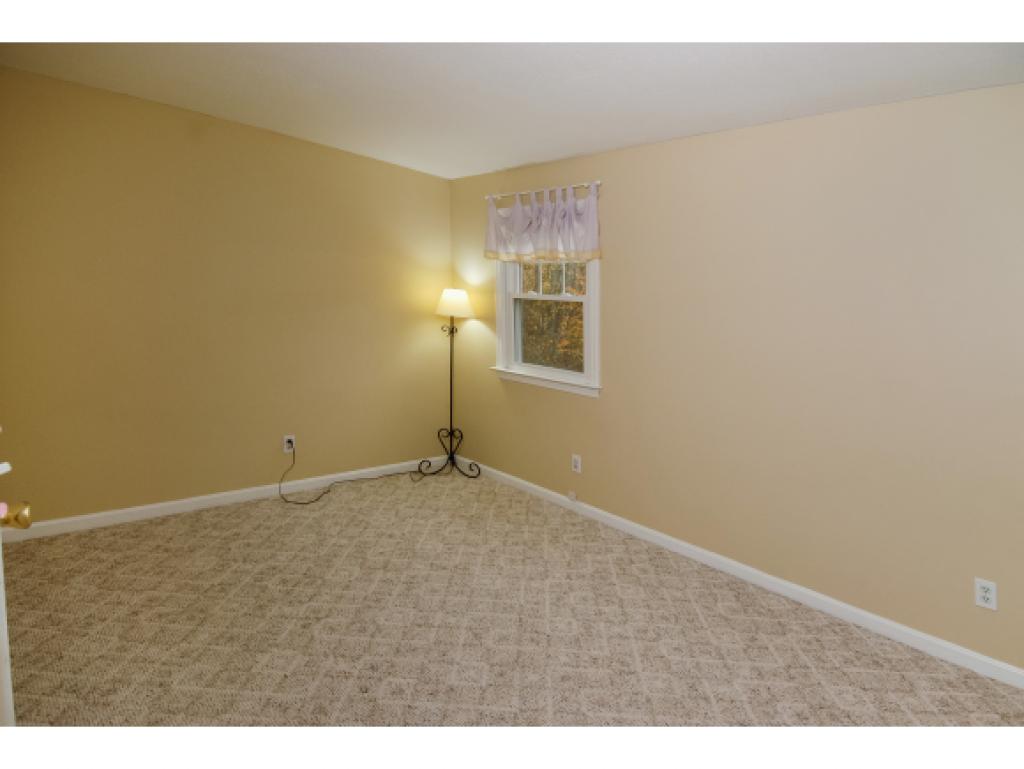 11 Candia Road Chester, NH 03036 - Photo 18 of 28