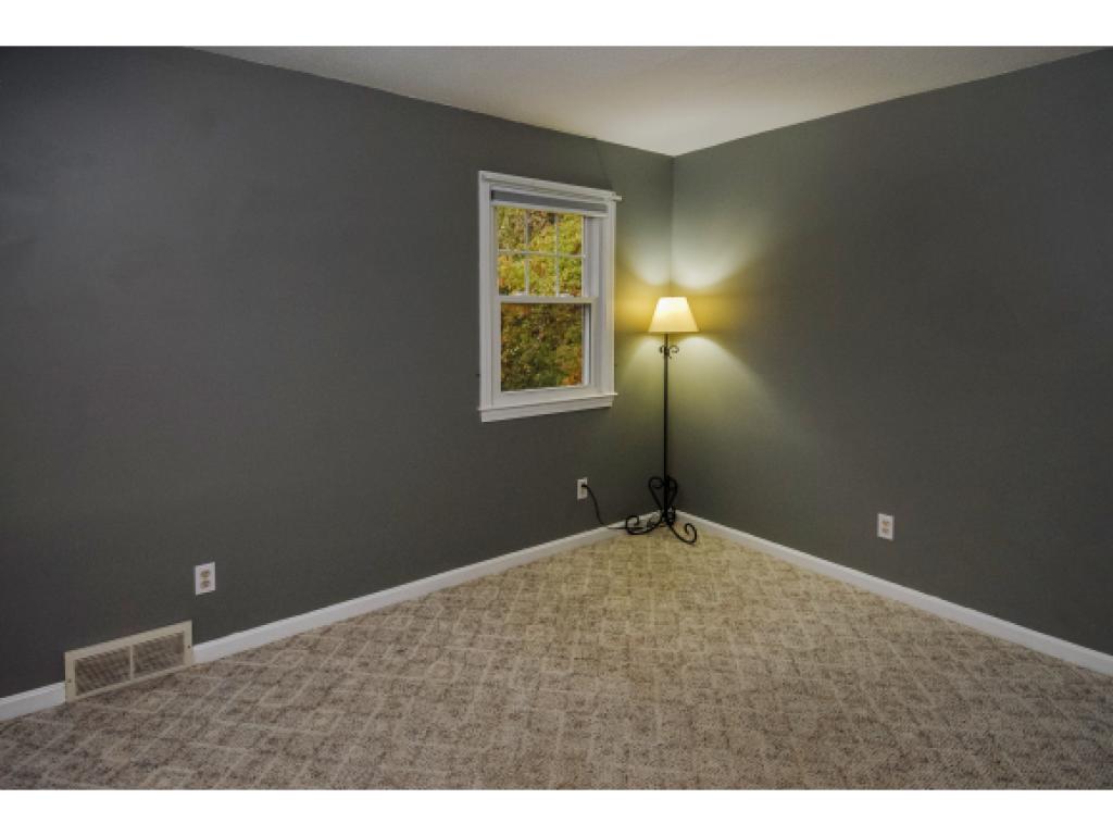 11 Candia Road Chester, NH 03036 - Photo 19 of 28