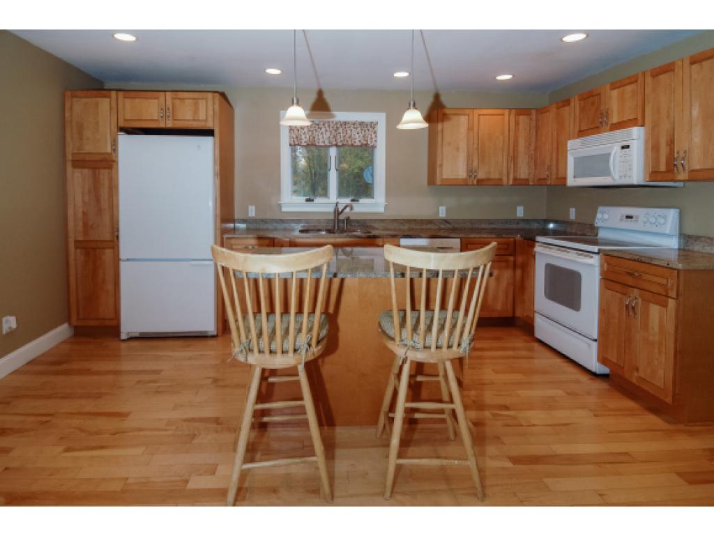 11 Candia Road Chester, NH 03036 - Photo 8 of 28