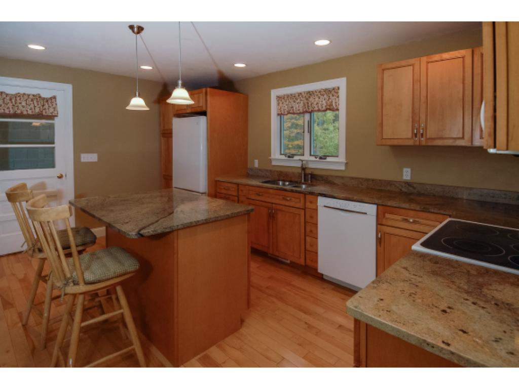 11 Candia Road Chester, NH 03036 - Photo 9 of 28