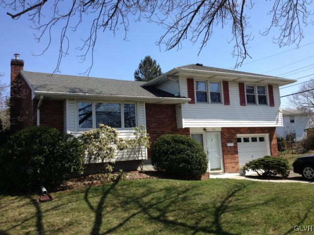 2814 Shakespeare Road Bethlehem, PA 18017 - Photo 2 of 22 Gallery Image 2