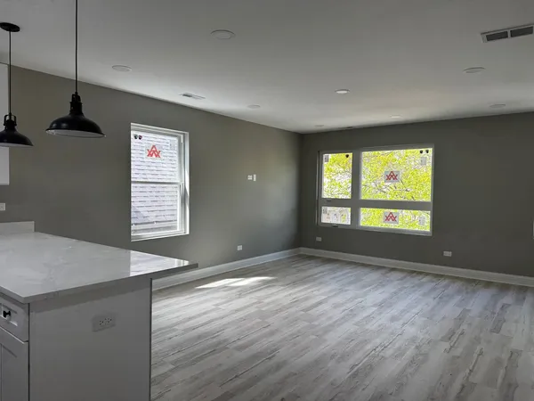 $620,000 | 851 North Springfield Avenue, Chicago, IL 60651