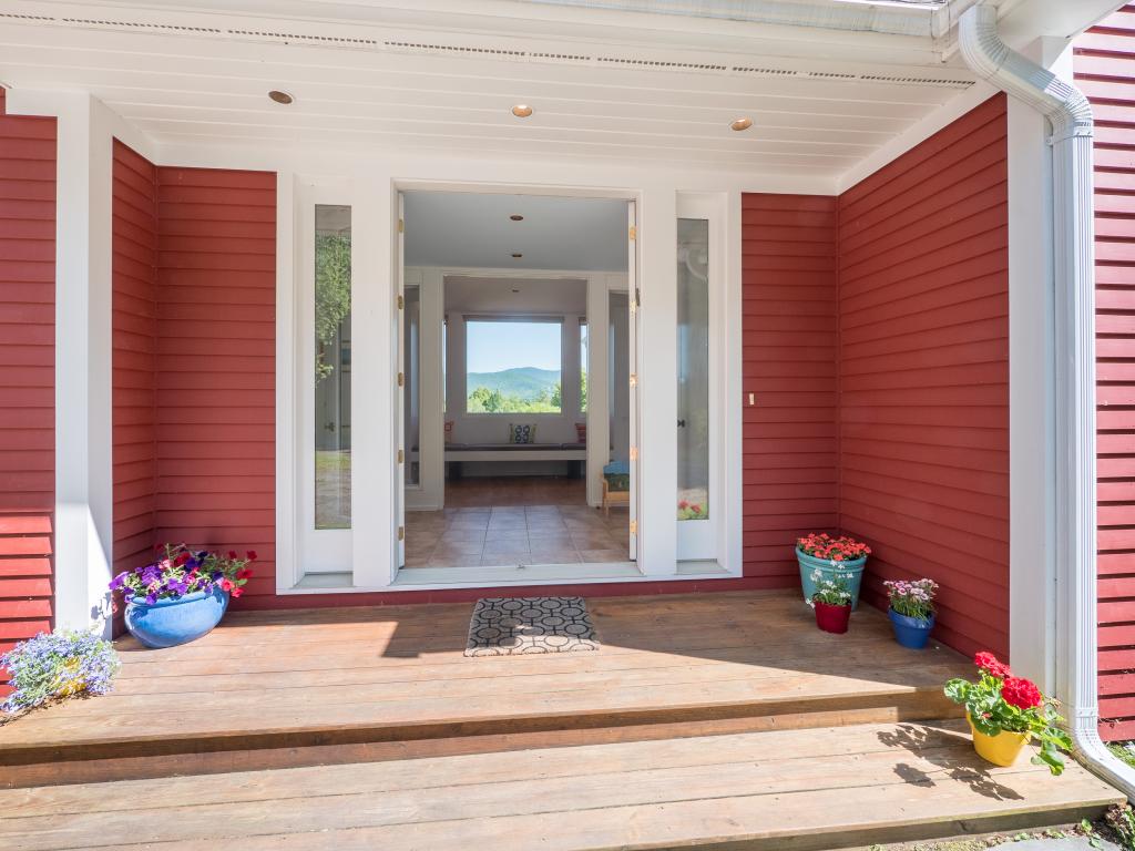 167 East Tamarack Road Stowe, VT 05672 - Photo 5 of 35 Gallery Image 5