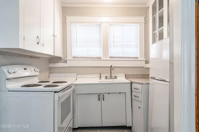 $250,000 | 350 West Connecticut Avenue, Southern Pines, NC 28387