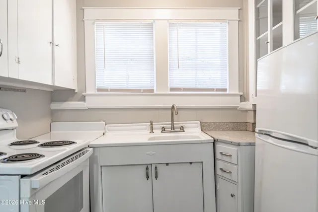 $250,000 | 350 West Connecticut Avenue, Southern Pines, NC 28387