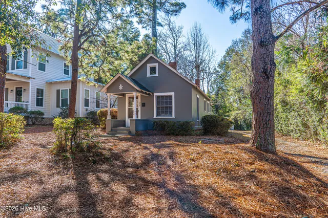 $250,000 | 350 West Connecticut Avenue, Southern Pines, NC 28387