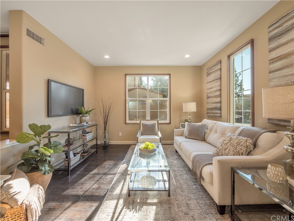 200 Rhapsody Irvine, CA 92620 - Photo 3 of 24