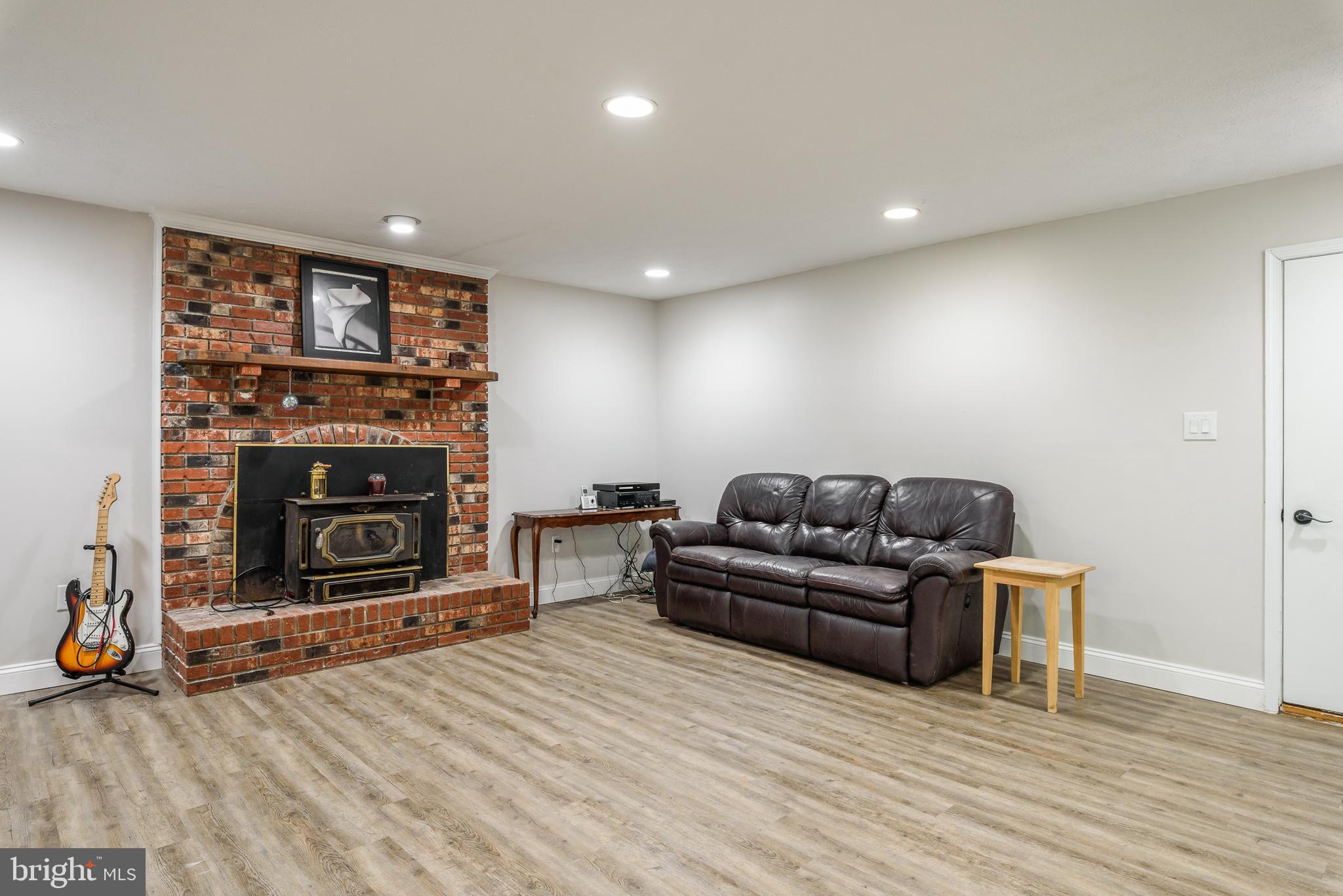 7 Carrollton Road Sterling, VA 20165 - Photo 16 of 39 Family Room