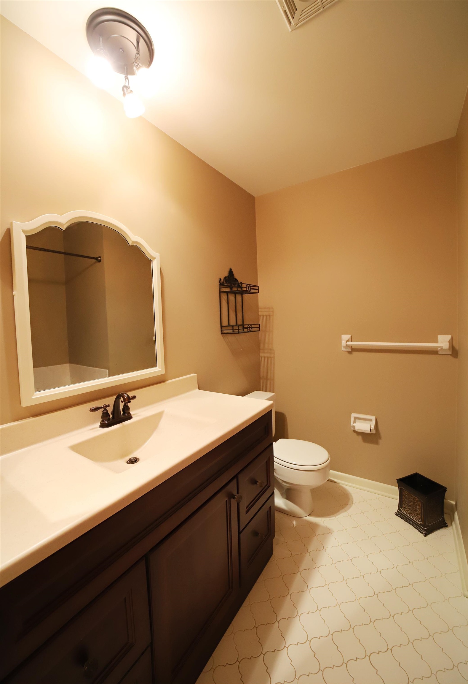 6140 North Seymour Road Flushing, MI 48433 - Photo 24 of 38 50115951-23.JPG