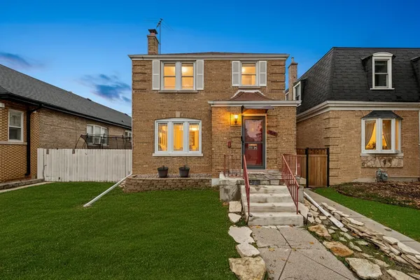 $364,999 | 3833 Oak Park Avenue, Berwyn, IL 60402